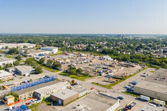 2155 Av Francis-Hughes, Laval, QC - Aérien Vue de la carte