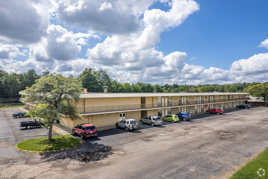 880 Laver Rd, Mansfield, OH à vendre - Photo principale - Image 1 de 1