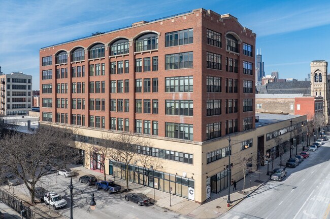 More details for 2014-2036 S Michigan Ave, Chicago, IL - Retail for Lease