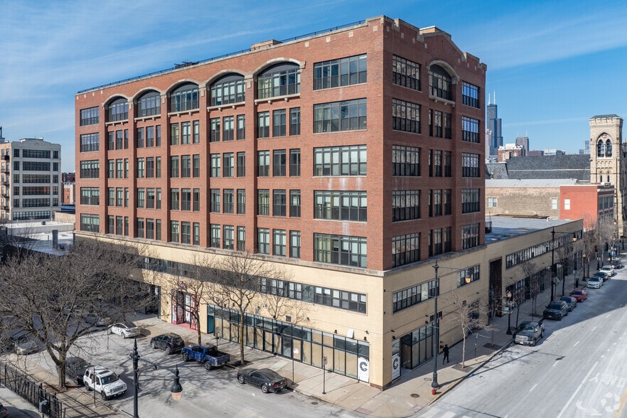 2014-2036 S Michigan Ave, Chicago, IL for lease - Building Photo - Image 1 of 22