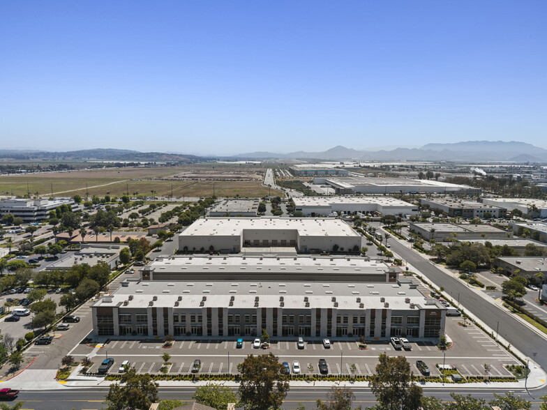 1400 Graves Ave, Oxnard, CA for sale - Building Photo - Image 3 of 34