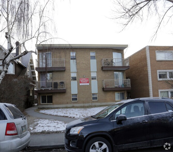 1718 10A St SW, Calgary, AB à vendre - Photo principale - Image 1 de 1