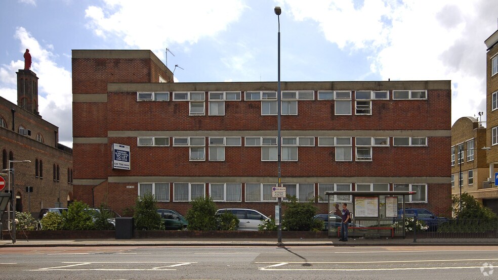 628-634 Commercial Rd, Londres à vendre - Photo du bâtiment - Image 2 de 3