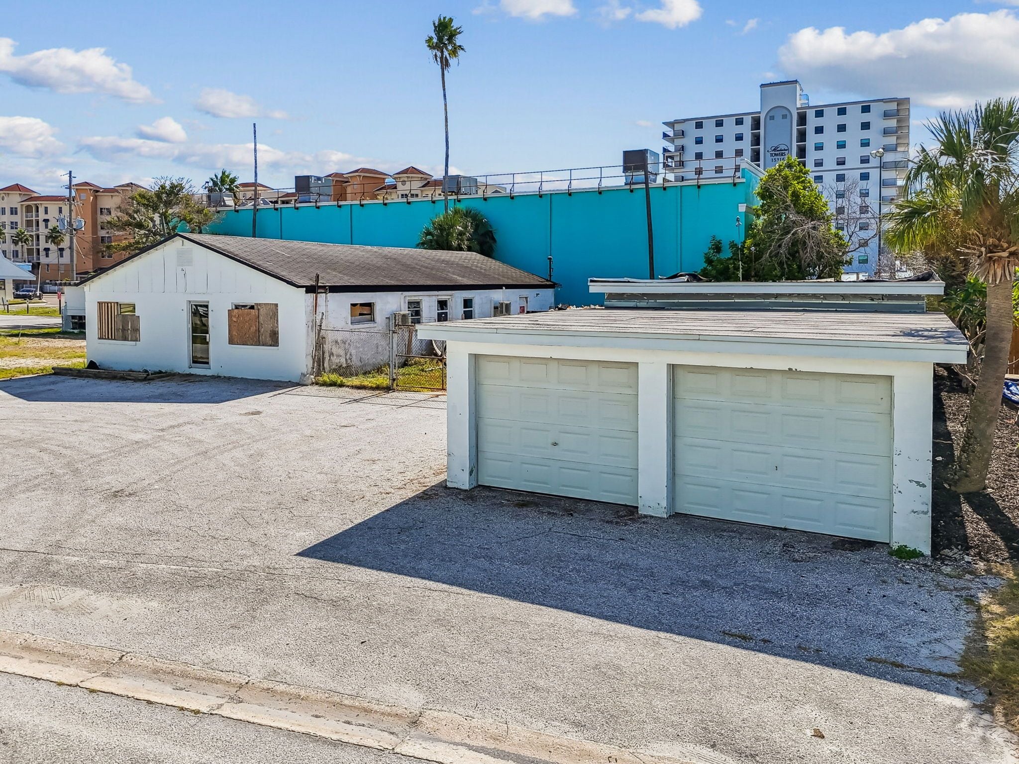 15350 1st St E, Madeira Beach, FL for sale Primary Photo- Image 1 of 4