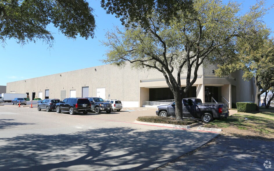 2015 Royal Ln, Dallas, TX for lease - Building Photo - Image 1 of 3