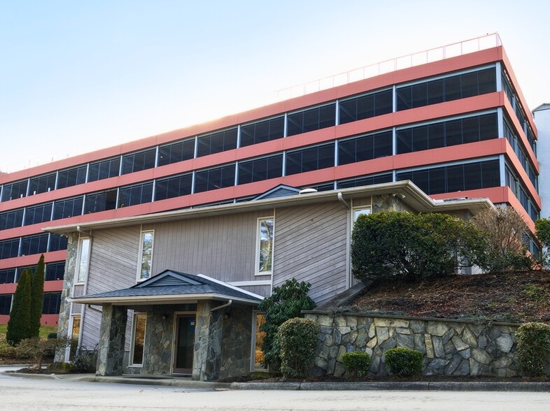 6 Brooklet St, Asheville, NC for sale - Building Photo - Image 3 of 36