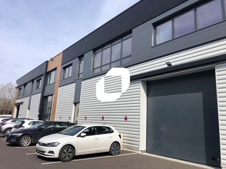 Flex dans Villeneuve-la-Garenne à louer - Photo du bâtiment - Image 2 de 15