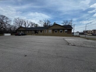 Plus de détails pour 7445 University Blvd, Des Moines, IA - Bureau à louer