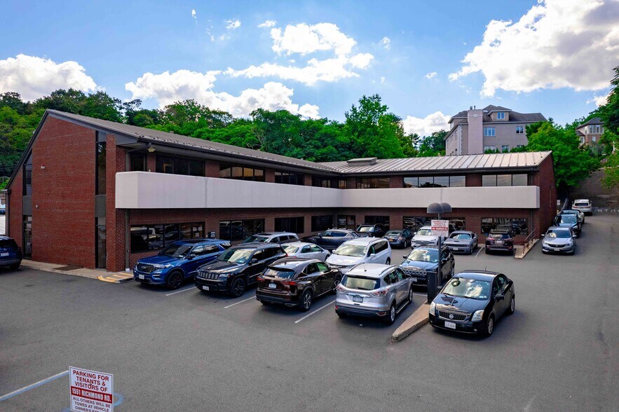 1551 Richmond Rd, Staten Island, NY à vendre - Photo du bâtiment - Image 1 de 16