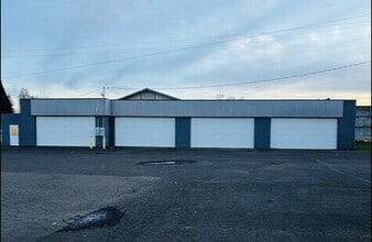 201 NE Polk Station Rd, Dallas, OR à louer Photo intérieure- Image 1 de 11