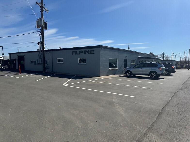 12198 Ridge Rd, Wheat Ridge, CO à vendre - Photo du bâtiment - Image 3 de 33