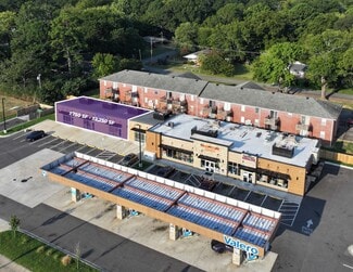 Plus de détails pour 2055 Harkrider St, Conway, AR - Commerce de détail à louer