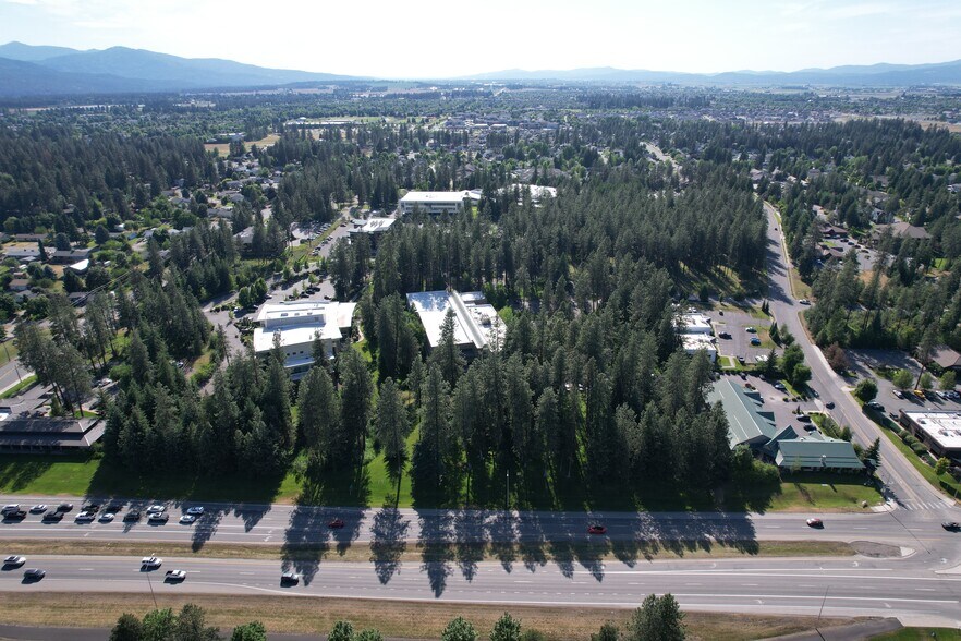 NNA Mineral Dr, Coeur d'Alene, ID à vendre - Photo du bâtiment - Image 2 de 10