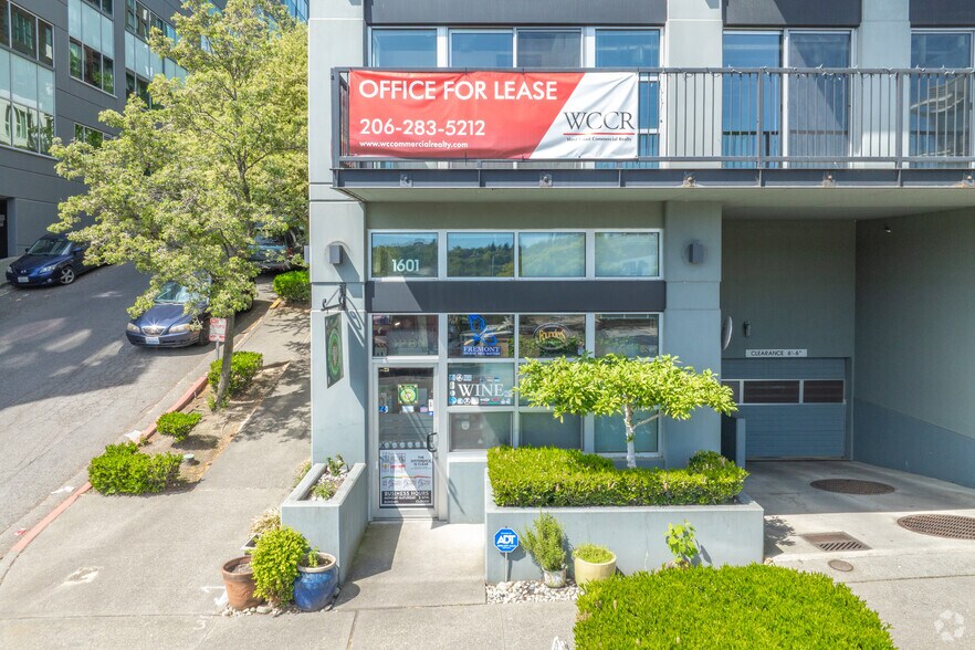 766 Garfield St, Seattle, WA à louer - Photo du bâtiment - Image 2 de 6