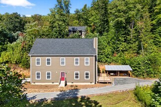 Plus de détails pour 8026 Buck Creek Rd, Marion, NC - Multi-résidentiel à vendre