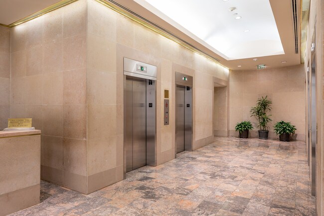 More details for 100 S Charles St, Baltimore, MD - Office for Lease