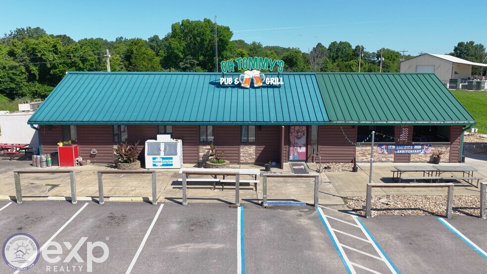 6285 State Rte 7, Roach, MO à vendre - Vidéo sur l’inscription commerciale - Image 2 de 35