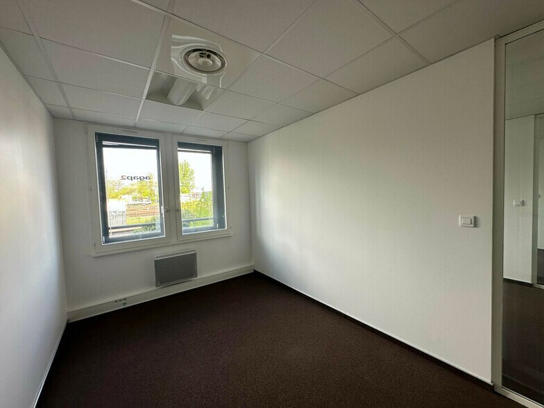 Bureau dans Strasbourg à louer - Photo intérieure - Image 3 de 12