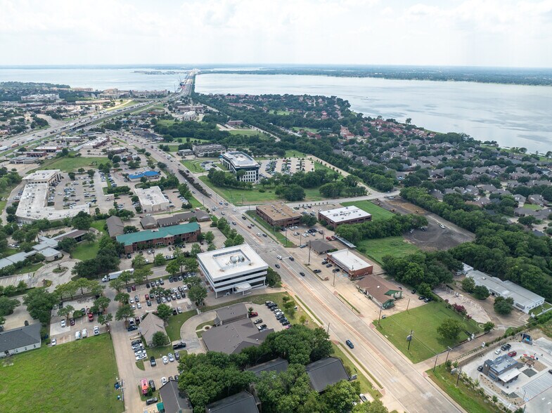 2306 Ridge Rd, Rockwall, TX à vendre - Photo du bâtiment - Image 3 de 37