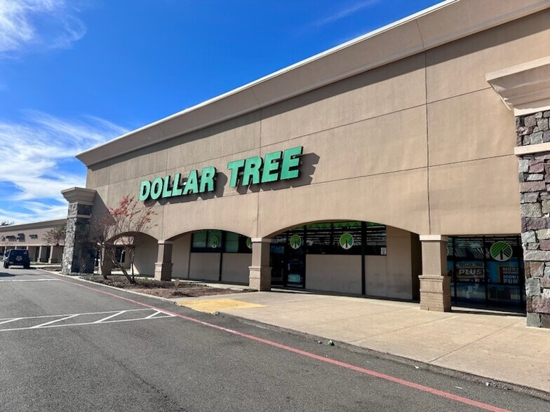 229 Dowlen Rd, Beaumont, TX à louer - Photo du bâtiment - Image 3 de 9