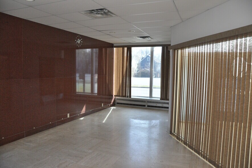 100 Carlson Rd, Rochester, NY à louer - Photo du bâtiment - Image 2 de 20