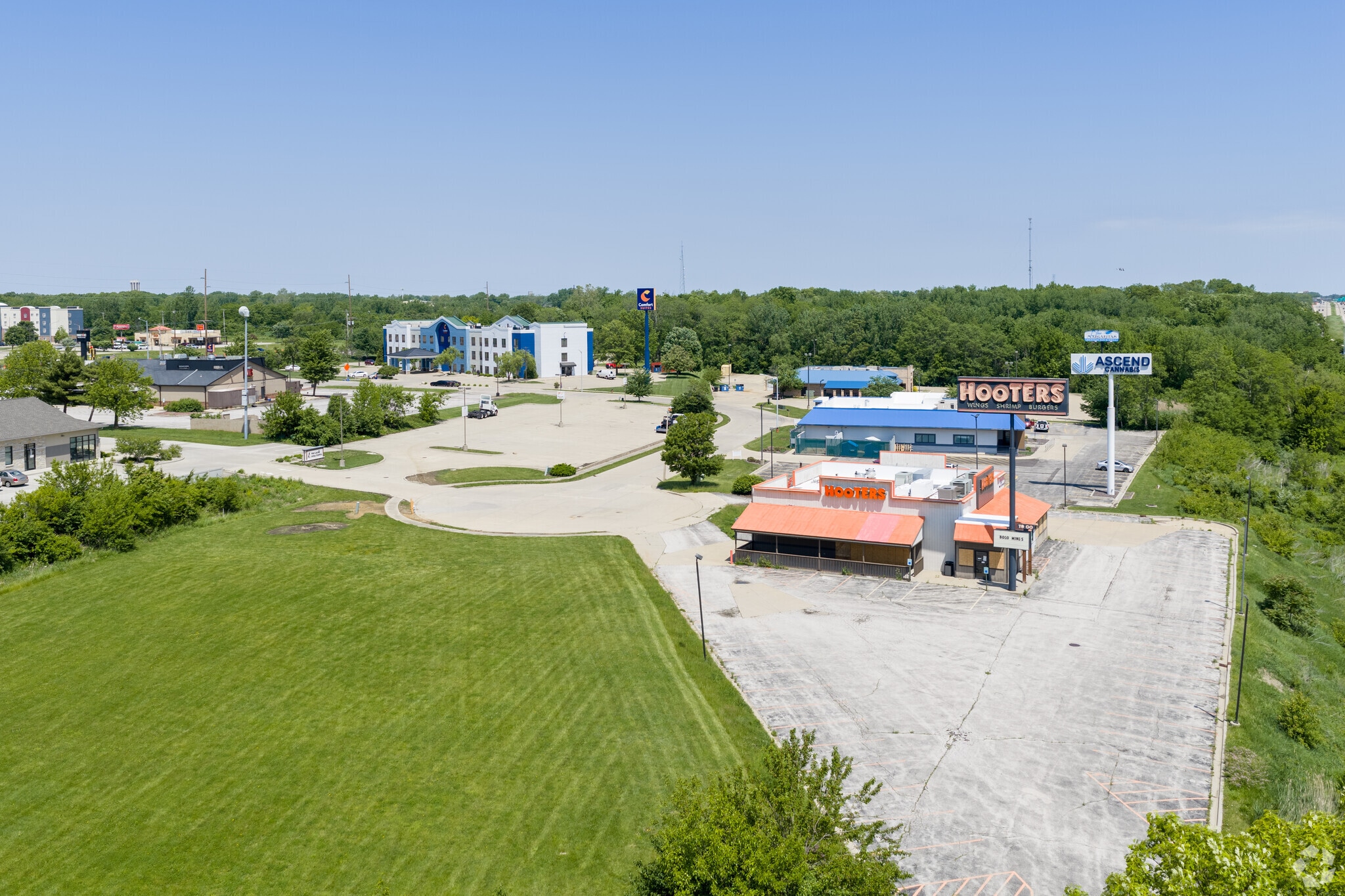 3241 Horizon Dr, Springfield, IL for lease Building Photo- Image 1 of 20
