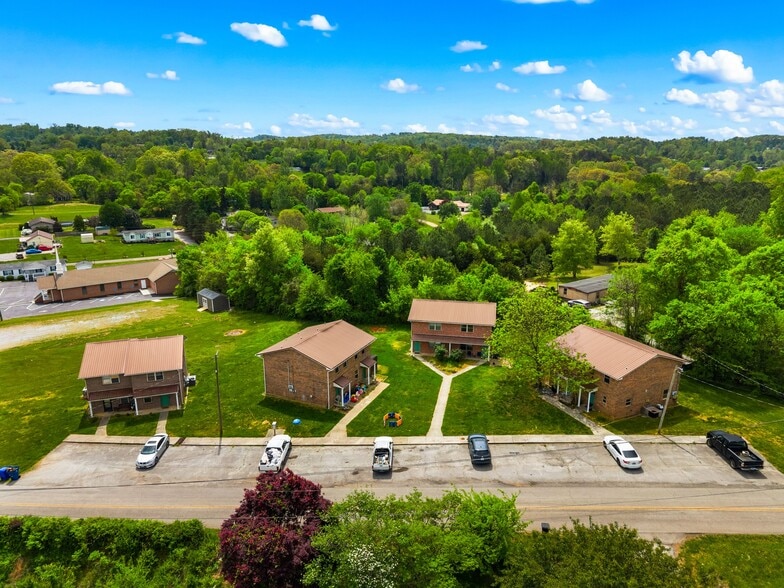 3229 Blue Springs rd, Strawberry Plains, TN à vendre - Photo principale - Image 1 de 37