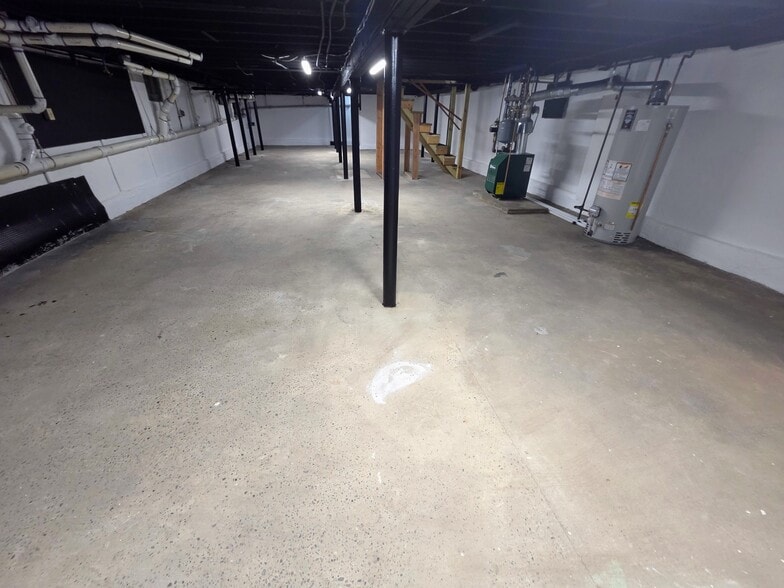 1125 Prospect St, Ewing, NJ à louer - Photo intérieure - Image 2 de 30