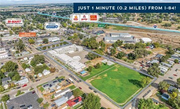 503, 511, & 516 N 11th Avenue & E. Elgin Street, Caldwell, ID - Aérien  Vue de la carte - Image1