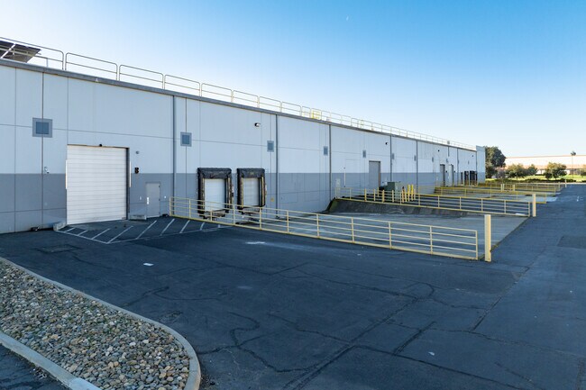 More details for 2302 Courage Dr, Fairfield, CA - Flex for Lease