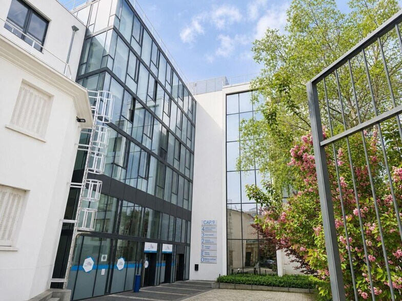 31 Rue Gorge De Loup, Lyon à louer - Photo du bâtiment - Image 2 de 9
