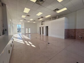 579-589 E Fort Union Blvd, Midvale, UT for lease Building Photo- Image 1 of 6