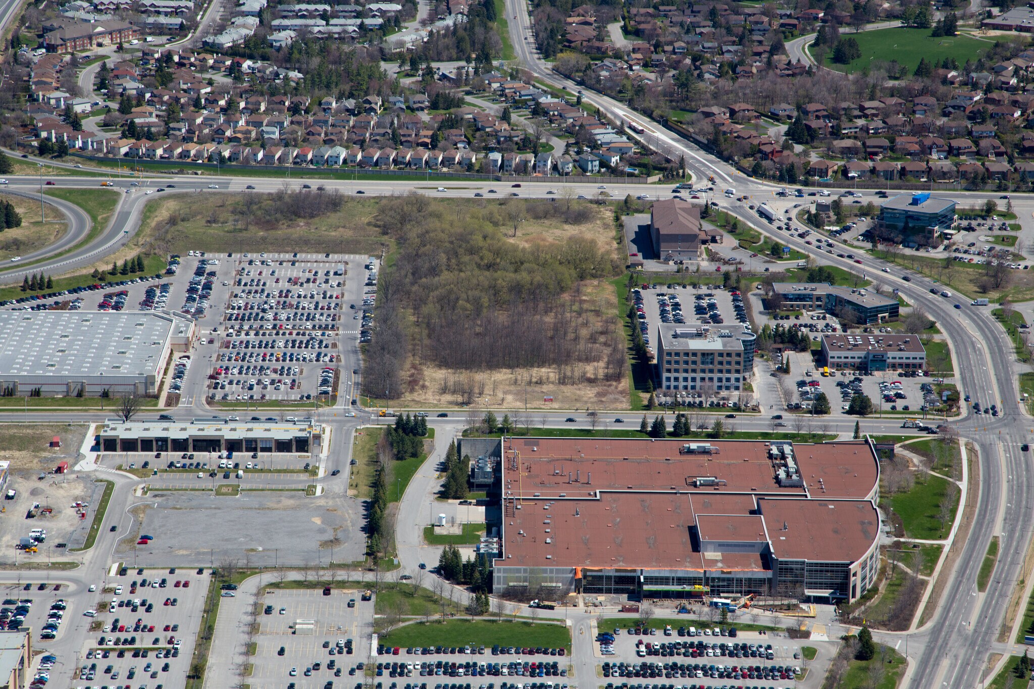 720 Silver Seven Rd, Ottawa, ON à vendre Photo du bâtiment- Image 1 de 1