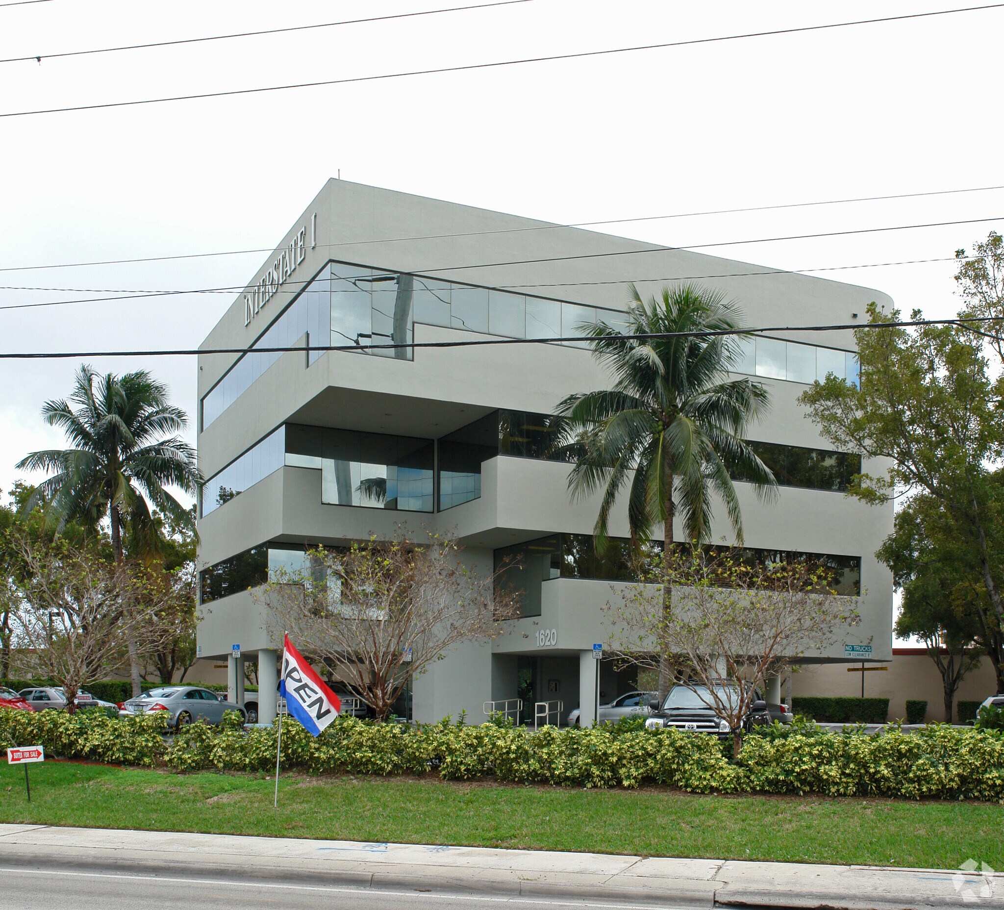 1620 W Oakland Park Blvd, Fort Lauderdale, FL for lease Building Photo- Image 1 of 14
