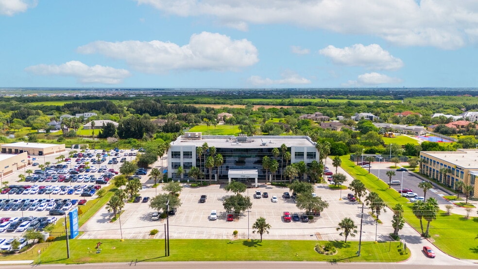 5700 N Exp 77/83, Brownsville, TX for sale - Building Photo - Image 2 of 15