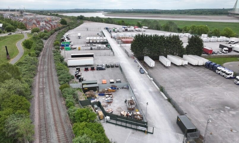 Gateway 100 Open Storage, Widnes à louer Photo du bâtiment- Image 1 de 8