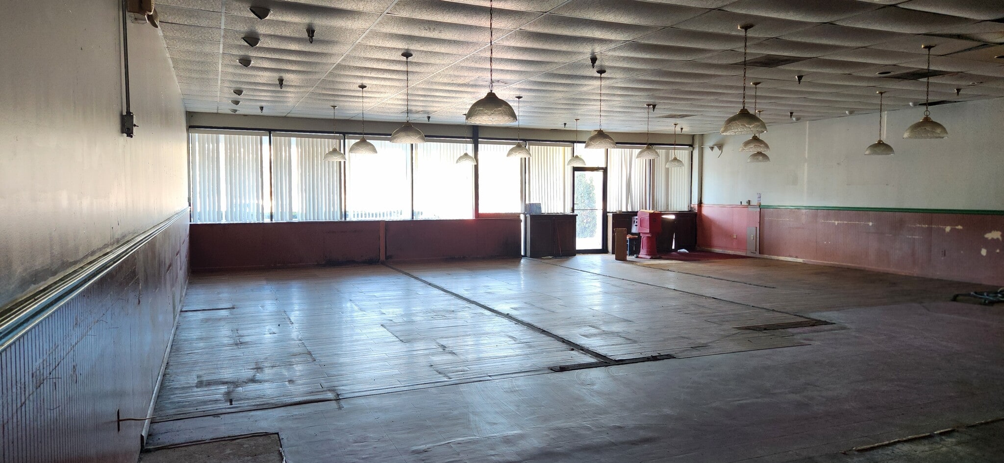 308-386 Towne Center Dr, Abingdon, VA for lease Interior Photo- Image 1 of 4