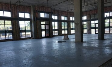 1310 Meeting Street Rd, Charleston, SC for lease Interior Photo- Image 2 of 4