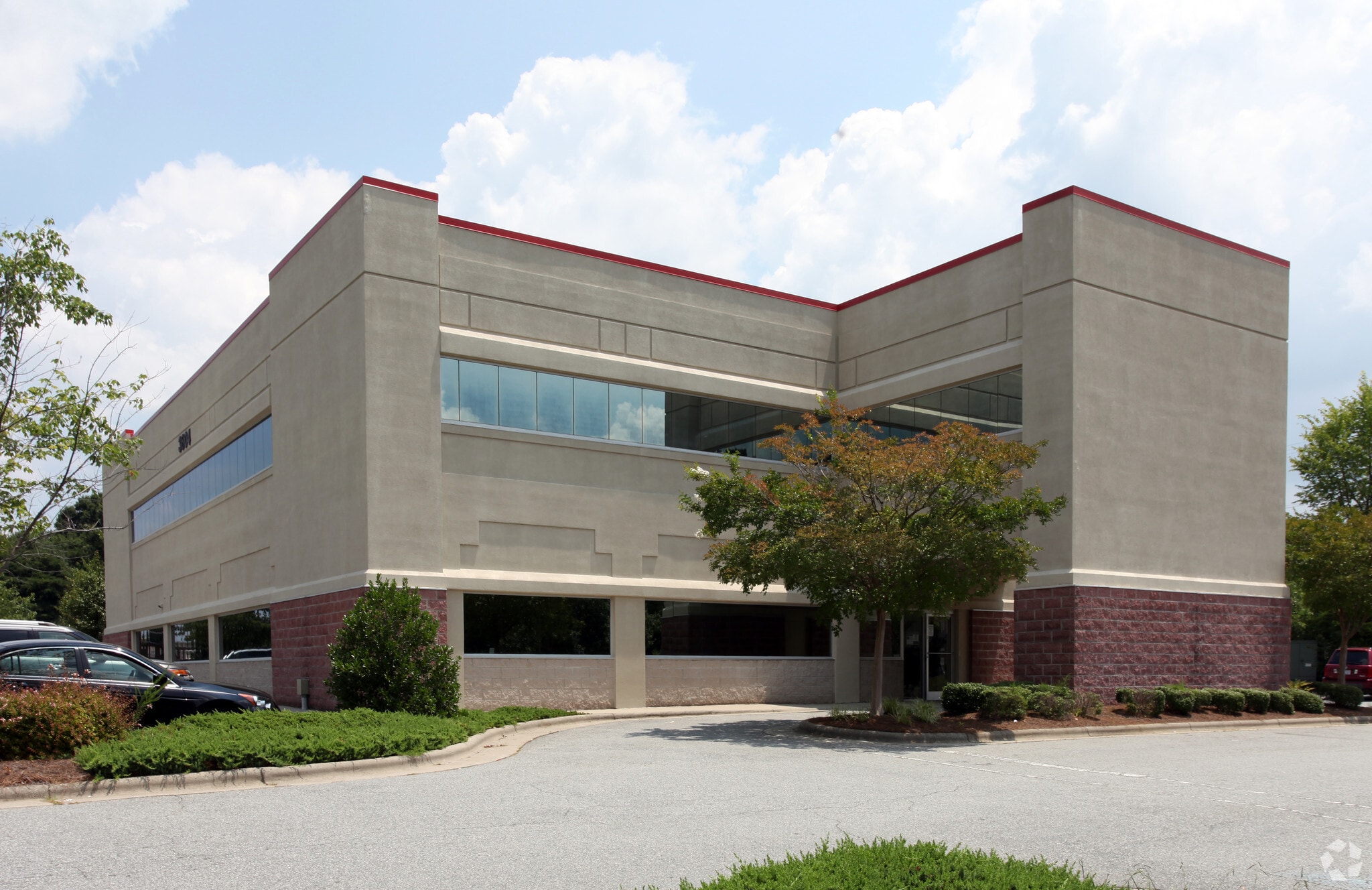 3604 Peters Ct, High Point, NC à louer Photo principale- Image 1 de 4