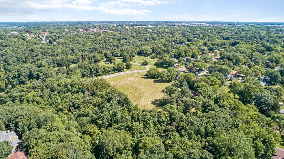 TBD Woodridge Court, Mankato, MN à vendre - Aérien - Image 2 de 5