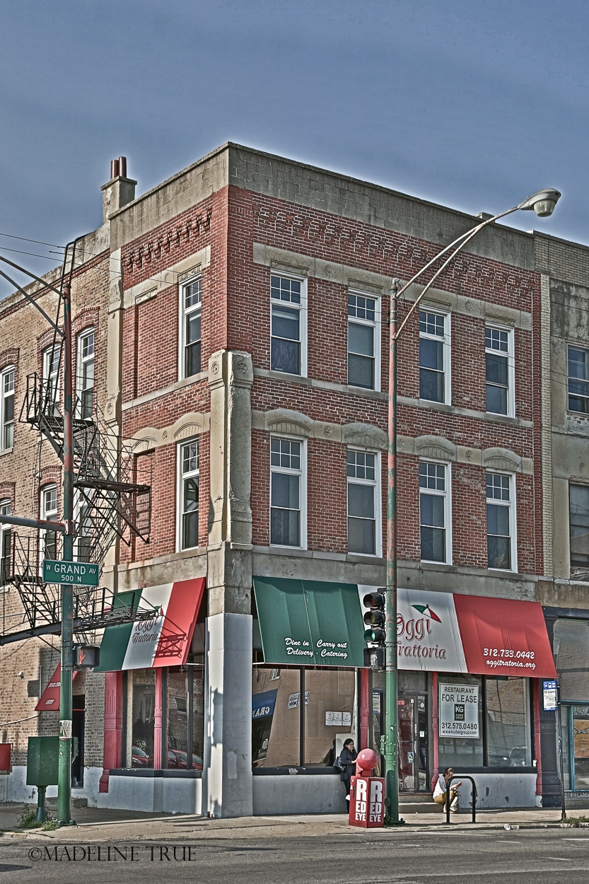 1378 W Grand Ave, Chicago, IL à vendre Photo du bâtiment- Image 1 de 1