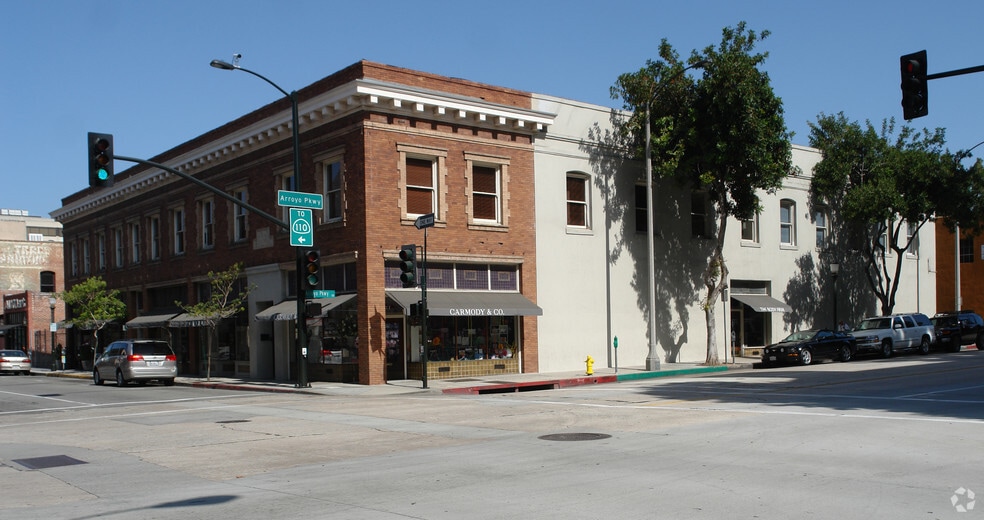 119-121 E Union St, Pasadena, CA for lease - Building Photo - Image 2 of 6