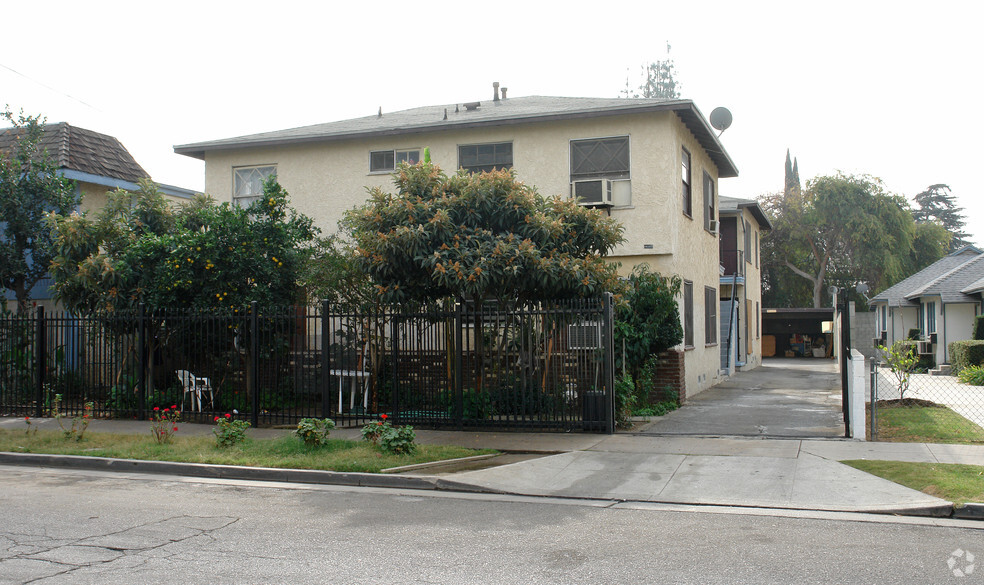 14202 Delano St, Van Nuys, CA for sale - Building Photo - Image 1 of 1