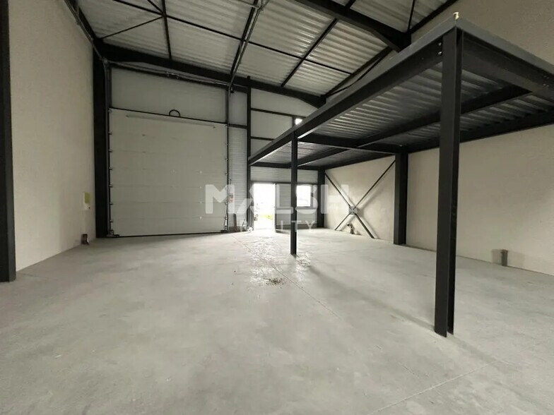 Flex dans Saint-Étienne-la-Varenne à louer - Photo intérieure - Image 2 de 9