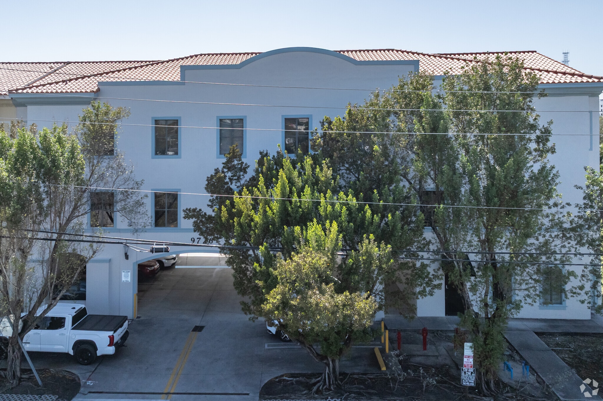 9726 E Indigo St, Miami, FL for lease Building Photo- Image 1 of 11