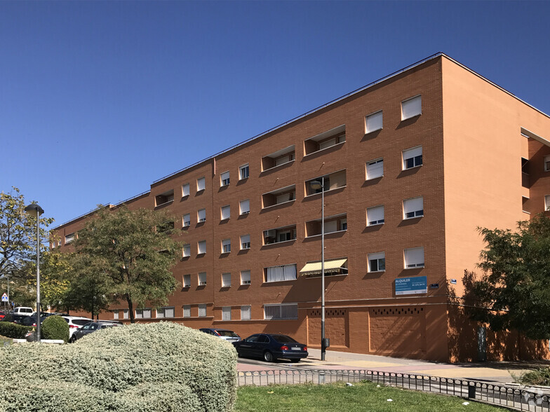 Calle Estocolmo, 1-19, Alcorcón, Madrid for lease - Building Photo - Image 3 of 3