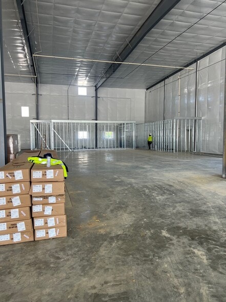 6051 Fallard Dr, Upper Marlboro, MD for sale - Building Photo - Image 3 of 10