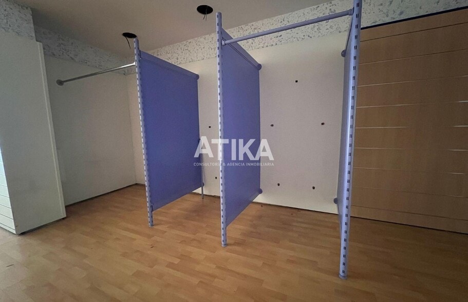 Retail in València for lease - Building Photo - Image 3 of 12