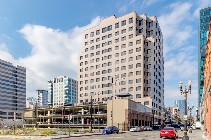 160 W Santa Clara St, San Jose, CA à louer - Photo du bâtiment - Image 2 de 15