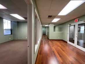 30 Franklin Rd SW, Roanoke, VA for lease Interior Photo- Image 1 of 5